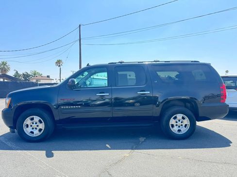 Used 2012 Chevrolet Suburban LT AWD/4WD image 3