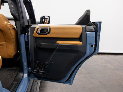 Used 2025 Ford Bronco Outer Banks AWD/4WD image 36