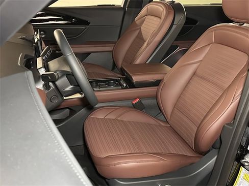 New 2026 Lincoln Nautilus Reserve image 17