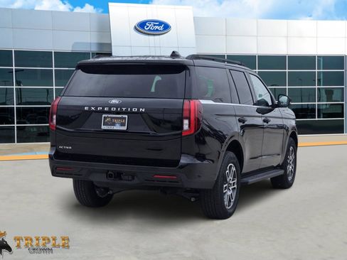 New 2026 Ford Expedition Active RWD image 5