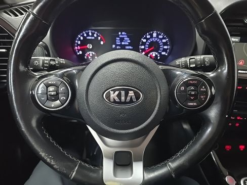 Used 2020 Kia Soul EX image 18