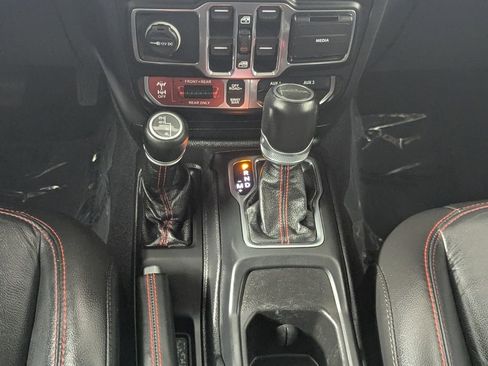 Used 2020 Jeep Gladiator Rubicon AWD/4WD image 20
