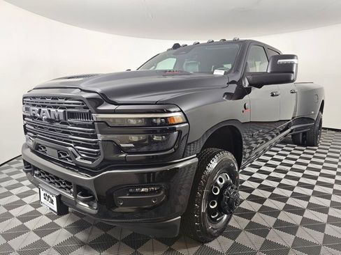 New 2026 RAM 3500 Laramie AWD/4WD image 8