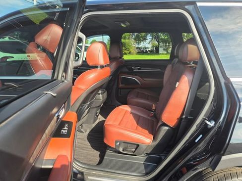 Used 2023 Kia Telluride SX Prestige AWD/4WD image 19