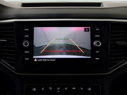 Used 2022 Volkswagen Atlas SE image 24