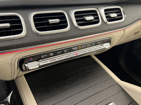 Used 2022 Mercedes-Benz GLE 350 4MATIC image 32