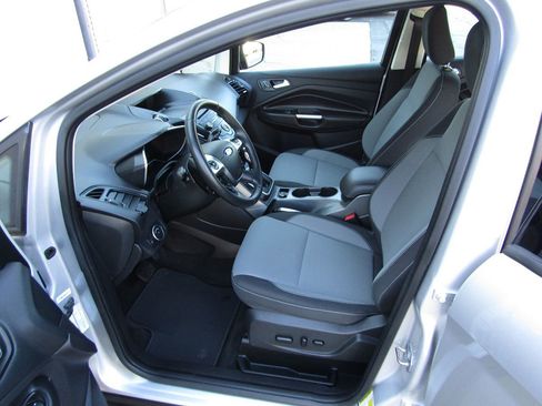 Used 2018 Ford C-MAX SE FWD image 4