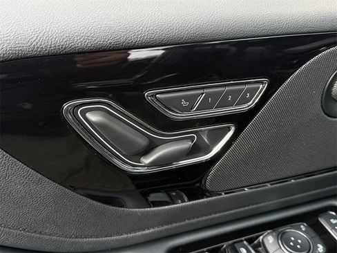 New 2026 Lincoln Aviator AWD image 37