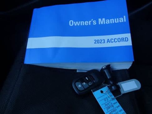 Used 2023 Honda Accord EX image 33