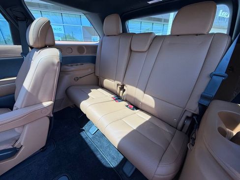 Certified 2026 Hyundai Palisade Calligraphy AWD/4WD image 20