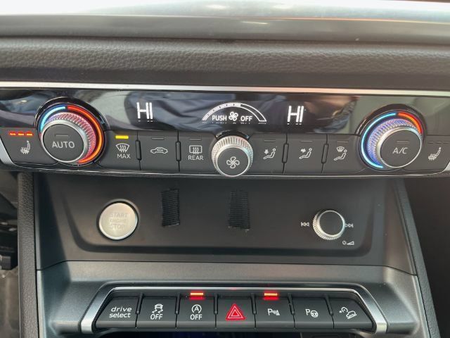 Used 2020 Audi Q3 2.0T Prestige w/ Prestige Package AWD/4WD image 23