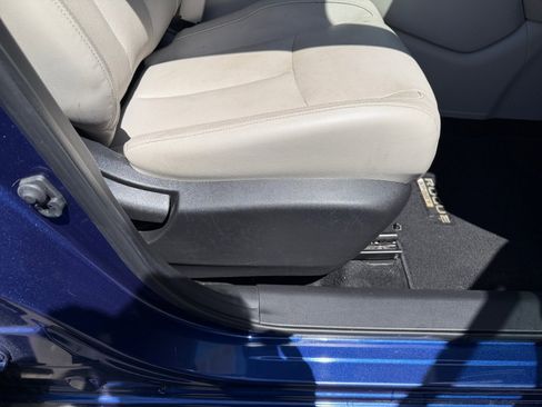 Used 2019 Nissan Rogue Sport SL w/ Premium Package FWD image 31