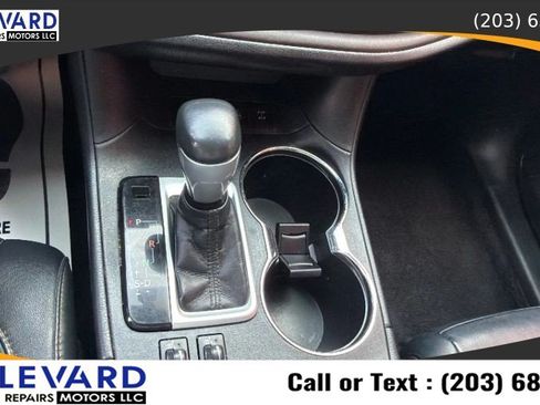 Used 2014 Toyota Highlander XLE AWD/4WD image 21
