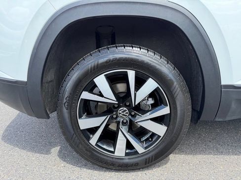 Used 2023 Volkswagen Atlas Cross Sport SE AWD/4WD image 9