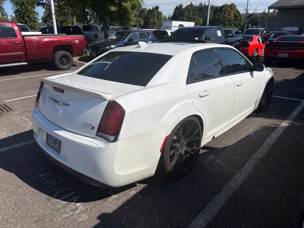 Used 2015 Chrysler 300 S RWD image 6