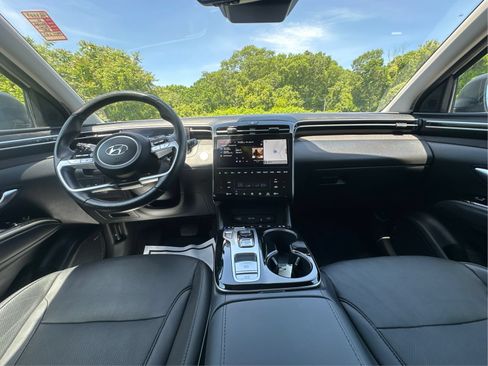 Certified 2023 Hyundai Tucson Limited AWD/4WD image 27