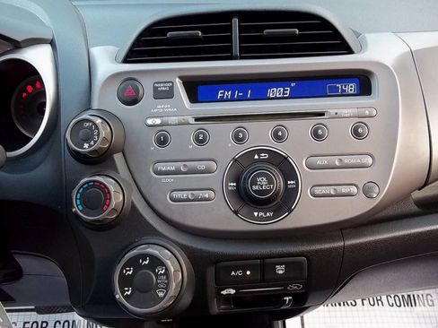 Used 2010 Honda Fit Sport image 22