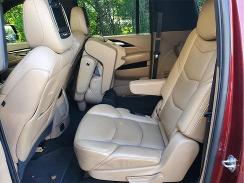 Used 2018 Cadillac Escalade ESV Platinum AWD/4WD image 50