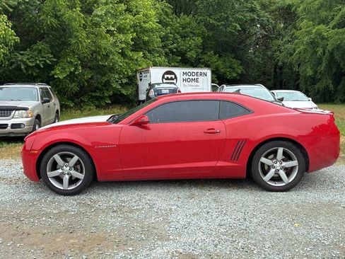 Used 2013 Chevrolet Camaro LT RWD image 4
