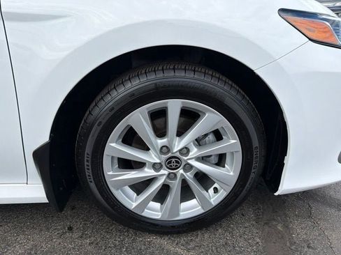 Used 2024 Toyota Camry LE AWD/4WD image 27
