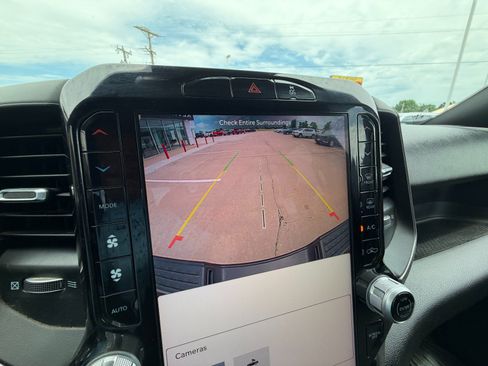 Used 2025 RAM 3500 Tradesman AWD/4WD image 18