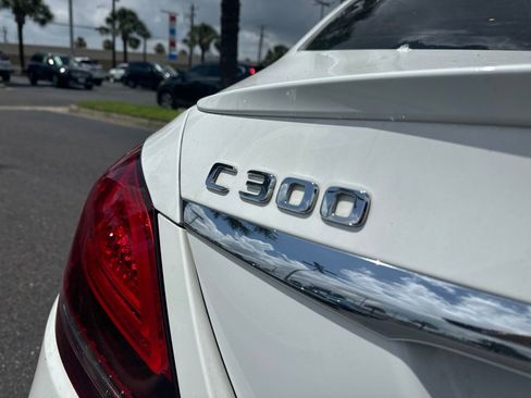 Used 2019 Mercedes-Benz C 300 4MATIC Sedan image 6