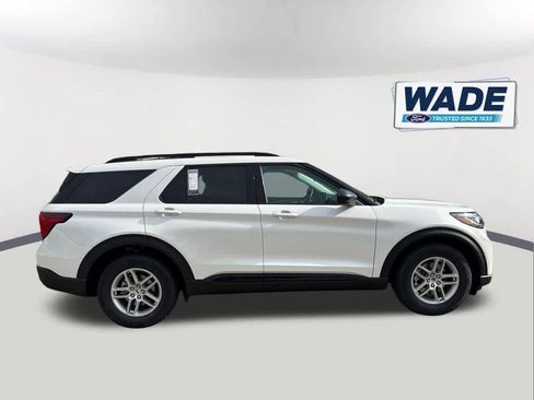 New 2026 Ford Explorer Active w/ Active Comfort Package image 4