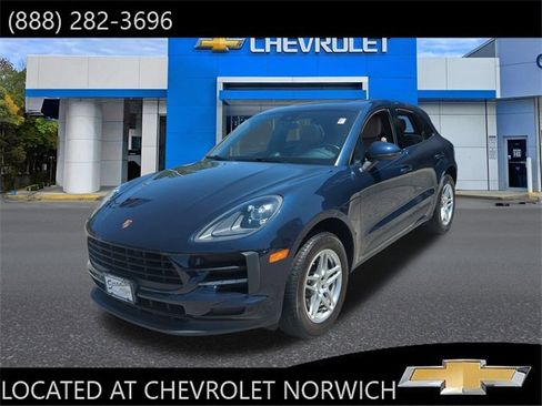 Used 2021 Porsche Macan image 1