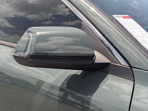 Certified 2023 Kia Niro EX FWD image 13