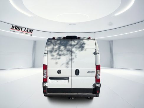 New 2026 RAM ProMaster 2500 w/ Quick Order Package 22G SLT image 4