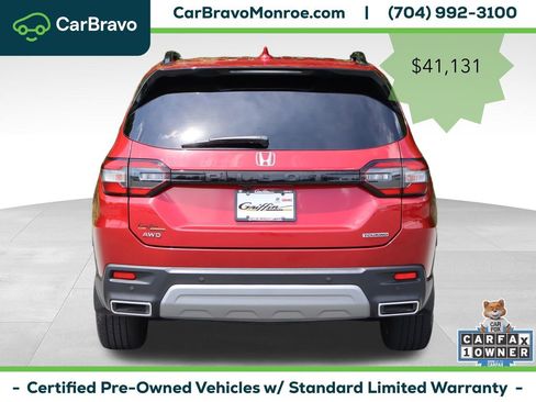 Used 2024 Honda Pilot Touring image 5