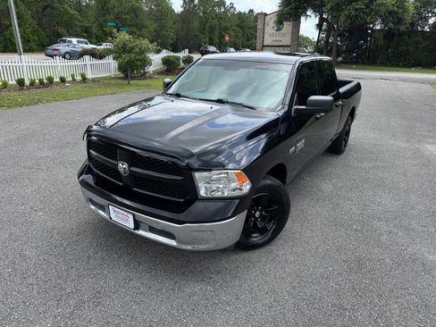 Used 2019 RAM 1500 Classic SLT image 38