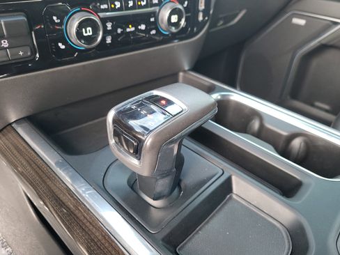 Used 2022 Chevrolet Silverado 1500 LT Trail Boss w/ LT Trail Boss Premium Package image 12