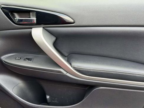 Used 2022 Mitsubishi Eclipse Cross SE image 8