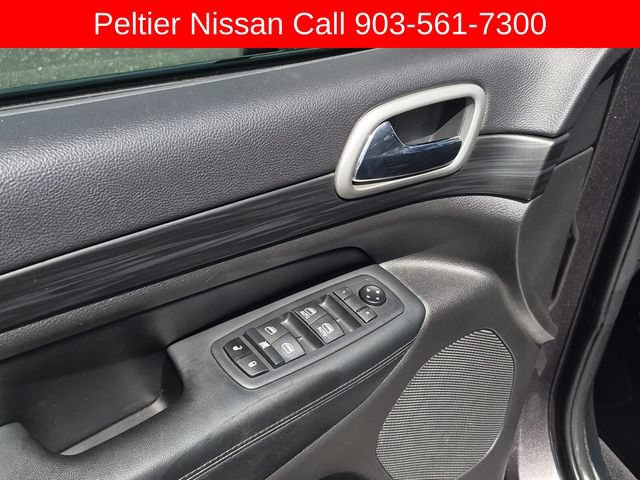 Used 2020 Jeep Grand Cherokee Altitude RWD image 21