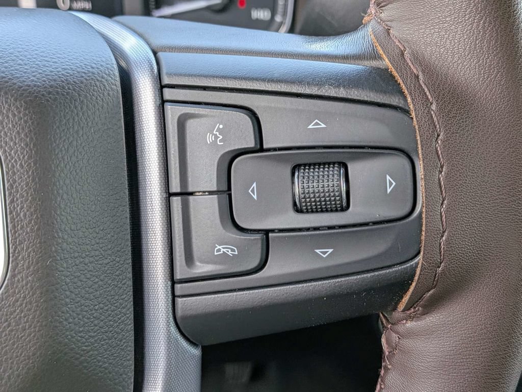 Used 2019 GMC Sierra 1500 SLT w/ SLT Premium Plus Package AWD/4WD image 27