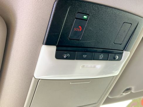 Used 2023 Nissan Rogue SV image 22