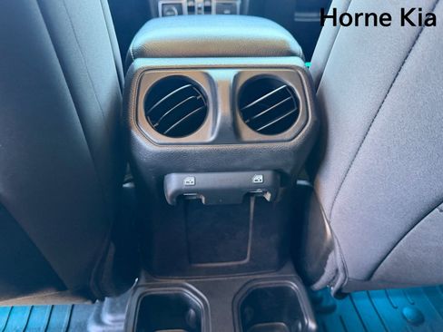 Used 2021 Jeep Wrangler Unlimited Sport AWD/4WD image 15