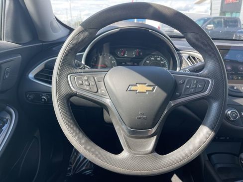 Used 2023 Chevrolet Malibu LS image 12