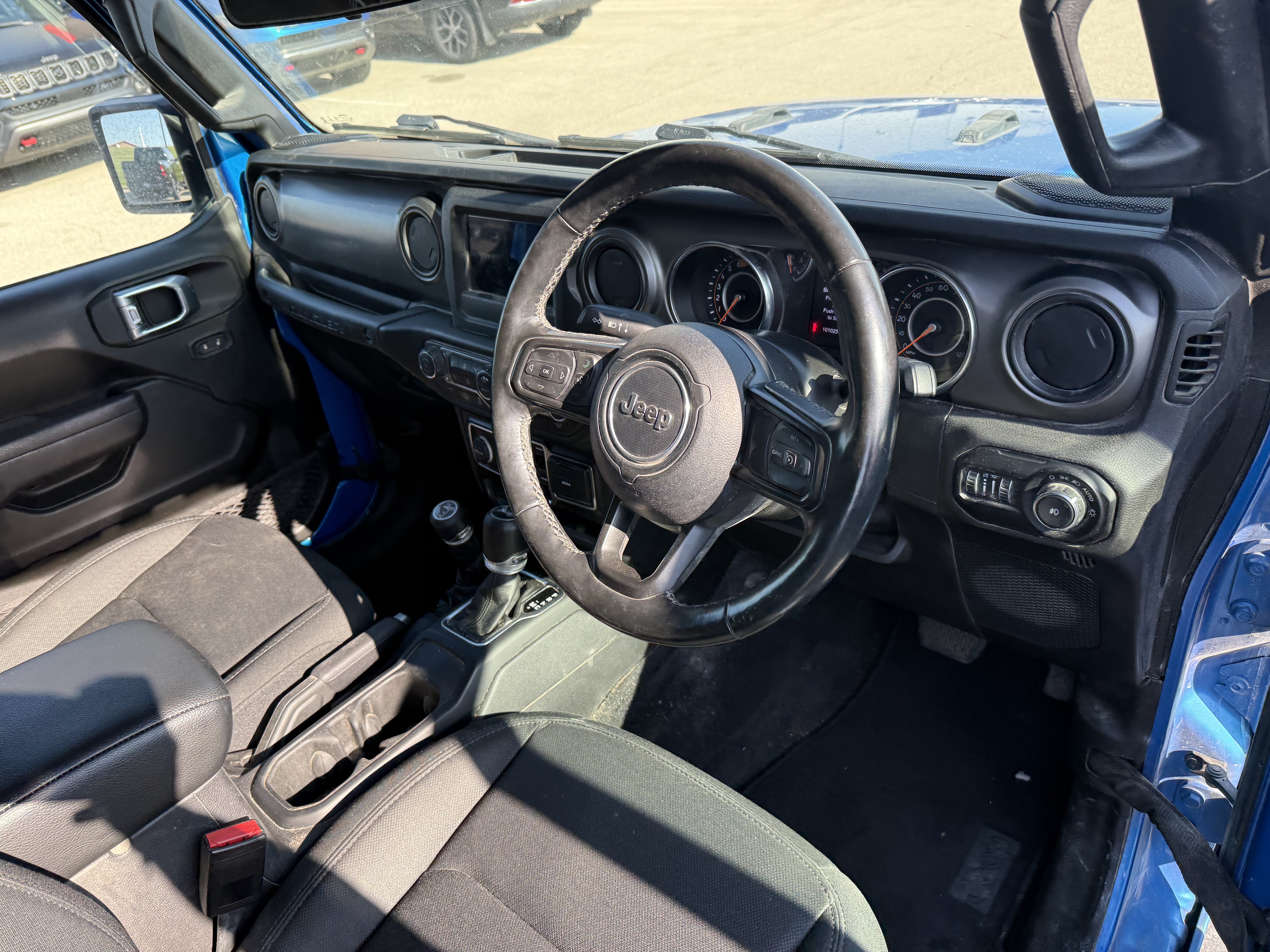 Used 2022 Jeep Wrangler Unlimited Sport w/ Cold Weather Group AWD/4WD image 4