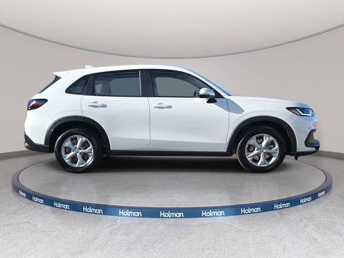 Certified 2025 Honda HR-V LX image 8