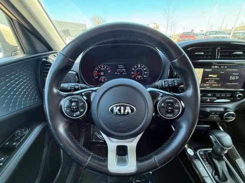 Used 2020 Kia Soul EX FWD image 15