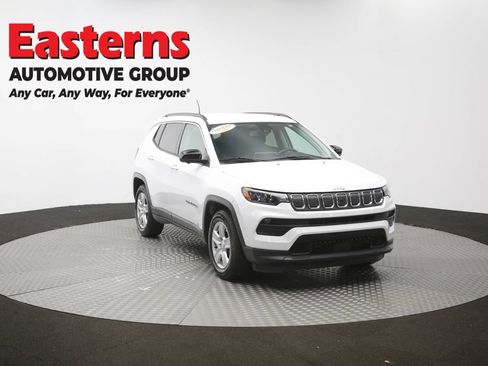 Used 2022 Jeep Compass Latitude w/ Convenience Group FWD image 50