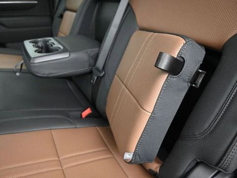 New 2026 Chevrolet Silverado 2500 High Country w/ High Country Premium Package AWD/4WD image 20