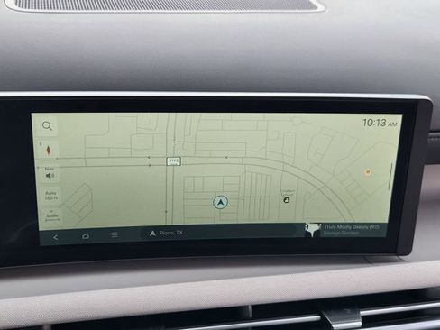 Certified 2025 Hyundai Tucson Limited image 12