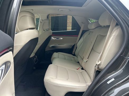 Certified 2026 Genesis GV70 2.5T Select AWD/4WD image 17