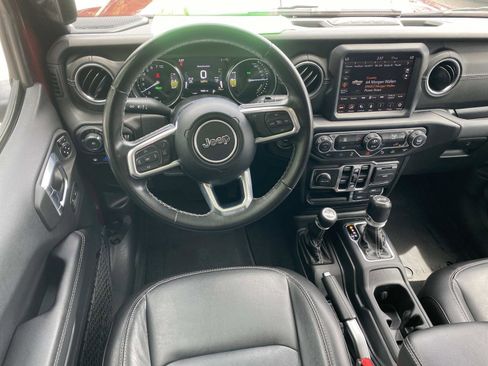 Used 2021 Jeep Wrangler Unlimited Sahara w/ Safety Group AWD/4WD image 19