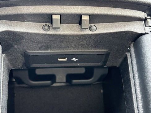 Used 2024 Mercedes-Benz GLE 350 4MATIC image 31