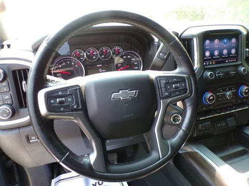 Used 2020 Chevrolet Silverado 1500 RST AWD/4WD image 12