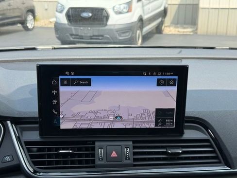 Used 2025 Audi Q5 2.0T Premium Plus w/ Premium Plus Package image 28